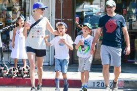 When did Elizabeth Banks have kids? Did Elizabeth Banks use a surrogate? Why did Elizabeth Banks choose surrogacy?