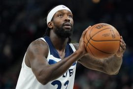 How many fouls does Patrick Beverly have? Has Patrick Beverley won defensive player of the year?