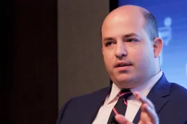 Who is leaving CNN? Does Brian Stelter still work at CNN?