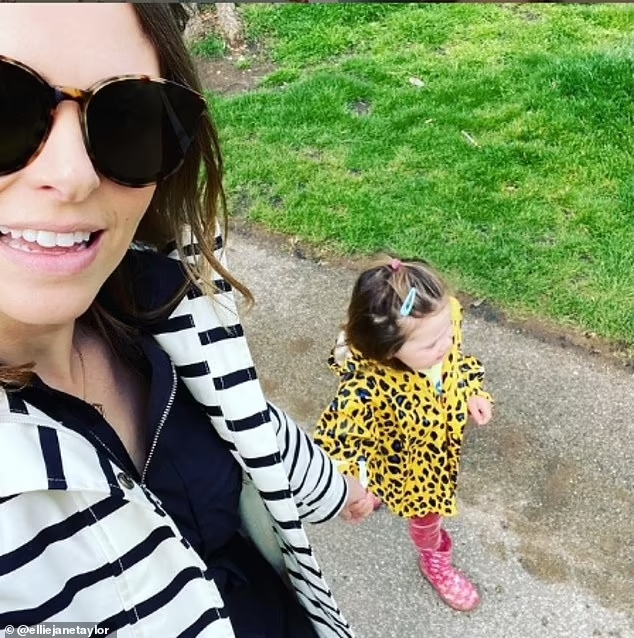 Ellie Taylor and Valentina Black 