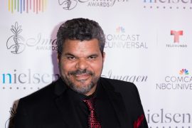 Is Luis Guzmán hispanic?