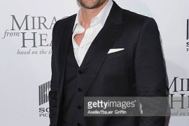 Martin Henderson Height, Movies and Tvshows, Young, Instagram, Family