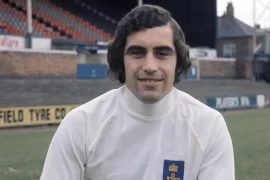 Did Peter Shilton have a gambling problem? What does Peter Shilton do now?