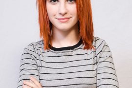 Is Paramore coming back in 2022?