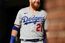 Justin Turner Salary, Injury, Home Runs, Pitching, College