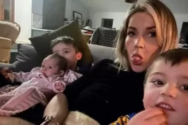 Has Helen Skelton had 3 babies?