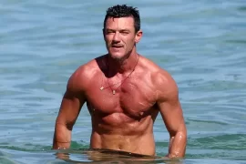Where is Luke Evans from? Can Luke Evans speak Welsh?