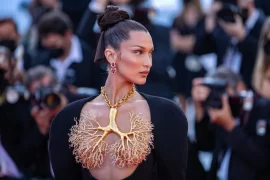 Who is more successful Gigi or Bella Hadid?
