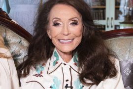 What did Loretta Lynn pass from?