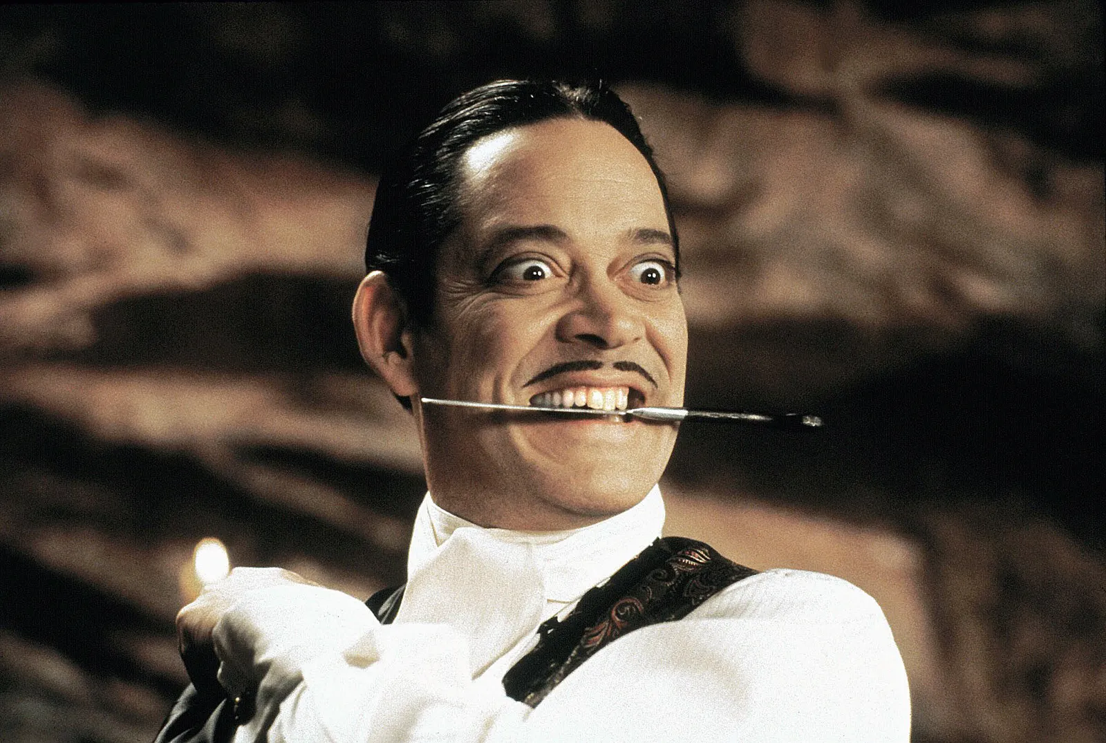 Raul Julia