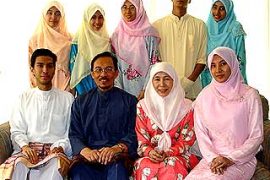 Anwar Ibrahim Children: How many children does Anwar Ibrahim have? Who are Anwar Ibrahim‘s children?