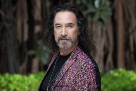 Does Marco Antonio Solís have a son?