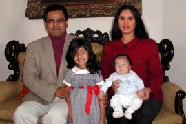 Meenakshi Seshadri Children: Does Meenakshi Seshadri Have Kids