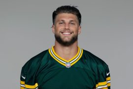 Robert Tonyan Salary: How Much Does Robert Tonyan Make?