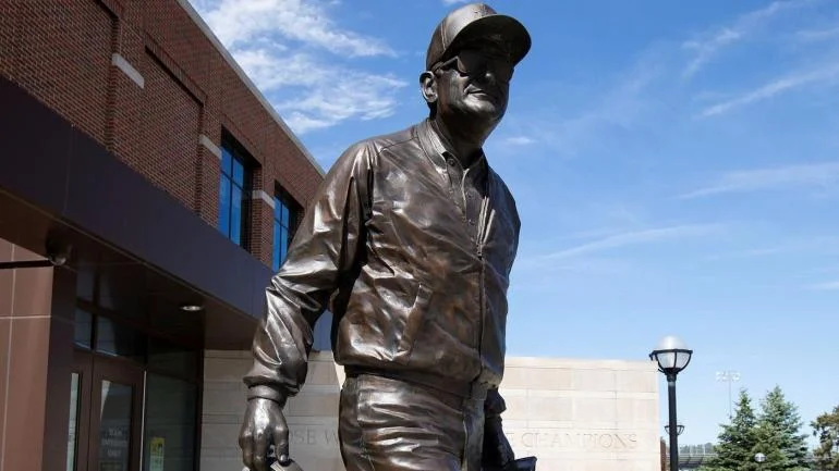 Bo Schembechler Statue