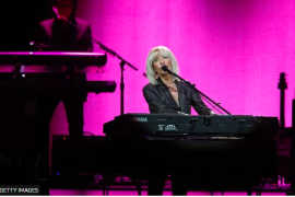 Is Christine McVie from Fleetwood Mac still alive?
