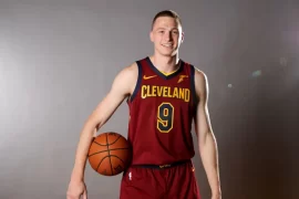 How old is Dylan Windler? Where is Dylan Windler from?