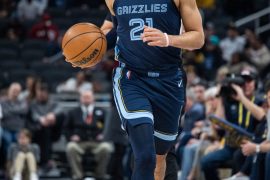 Who is Tyus Jones mother?