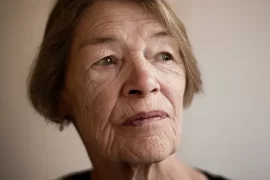 Did Glenda Jackson ever marry?