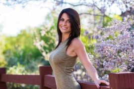 How old is Jenny Dell?