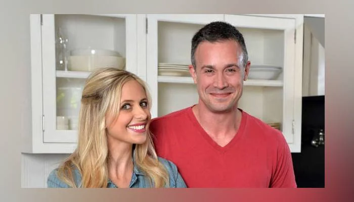Sarah Michelle Gellar and Freddie Prinze Jr