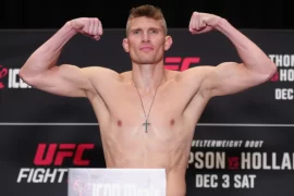 How Much Does Stephen Thompson Make?