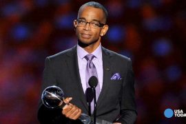How did Stuart Scott lose his eye?