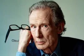 How did Bill Nighy lose his fingers?