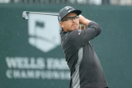 How much does Rickie Fowler make per year?