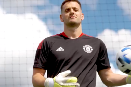 How long has Tom Heaton been at Man Utd?
