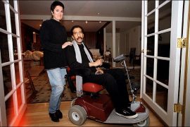 Why was Richard Pryor in a wheelchair? At what age was Richard Pryor diagnosed with MS?