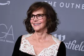 Did Sally Fields attend Burt Reynolds funeral? What did Sally Field say about Burt Reynolds death?
