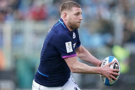 How much does Finn Russell earn at Racing 92?