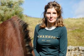 Is Amanda Owen still married?