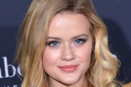 Did Ava Phillippe graduate from college? Where does Ava Phillipe go to college? Is Ava Phillippe an actress?