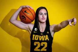 Caitlin Clark Age, Weight, High School, College, Family, Instagram