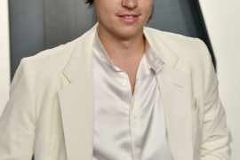 Cole Sprouse Bio; Movies and TV Shows, Age, Height, Weight, Family, Instagram