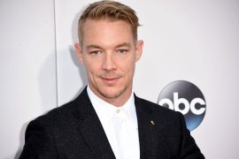 How many followers does Diplo have on Twitter? Does Diplo have tinder?