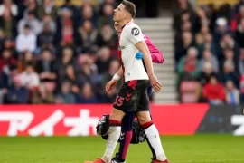 Jan Bednarek injury: How did Jan Bednarek break his ribs?