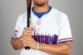 What just happened to Julio Rodriguez? Why is Julio Rodriguez out for the Mariners? How did Julio Rodriguez injure his wrist?