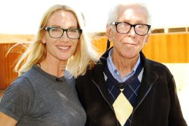 Does Kelly Lynch still own the Oyler House?