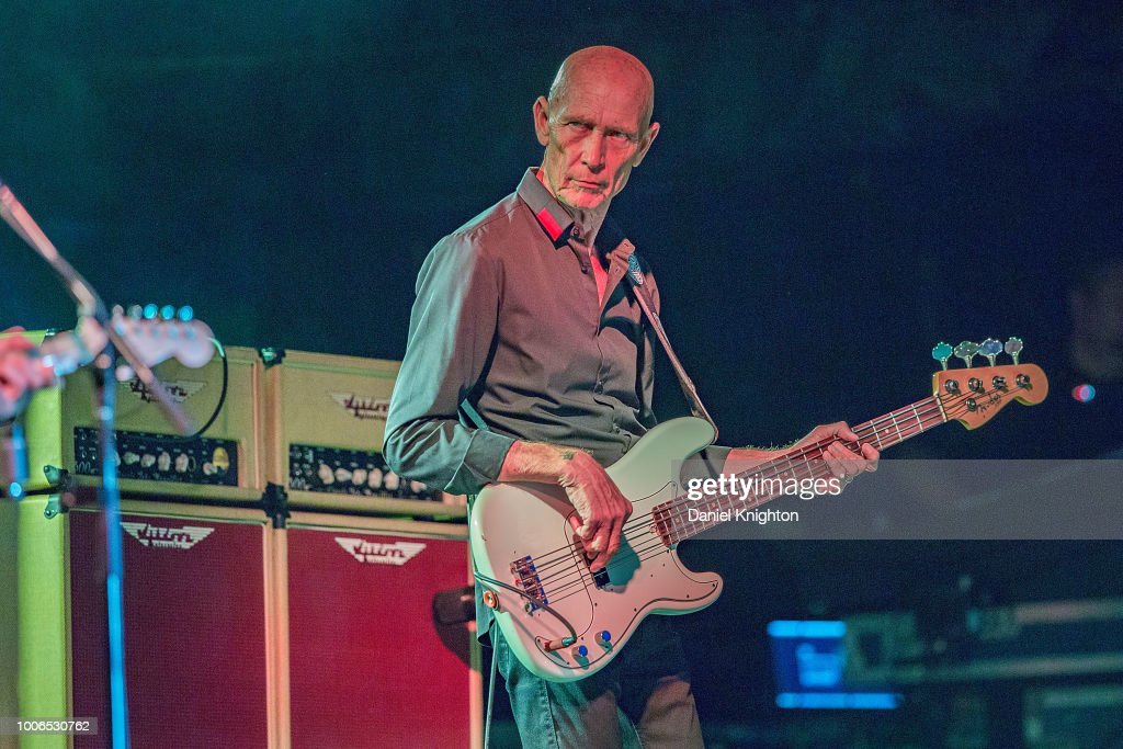 Michael Rhodes (Bassist) Bio, Music Groups, Age, Height, Family, Health ...