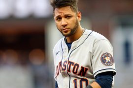 Yuli Gurriel Age, Nationality, Height, Contract, Hair, Brother