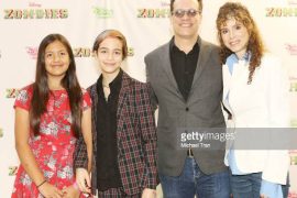 Diedrich Bader children: Meet Ondine CaolIla Bader and Sebastian Bader