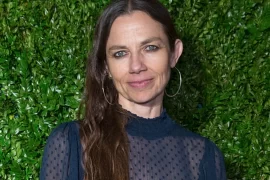 Justine Bateman Bio; Movies and TV Shows, Age, Height, Weight, Family, Young, Instagram