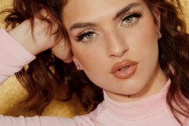 Mae Muller Net Worth: How much is Mae Muller worth?