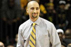 Shaka Smart Age, Ethnicity, Teams Coached, Coaching Record