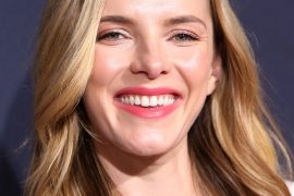 Betty Gilpin Children: Does Betty Gilpin have kids?