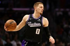 When did DiVincenzo get injured? How long is Donte DiVincenzo out for?