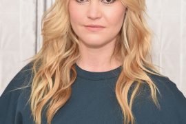 Does Julia Stiles do all her own dancing? Did Julia Stiles have a relationship with Michael C Hall?